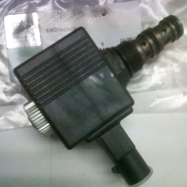 Electrovalvula bloqueo diferencial tractores Landini 3661701M92