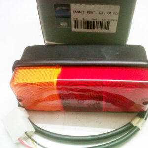 Piloto 3671020M91 trasero derecho rectangular completo
